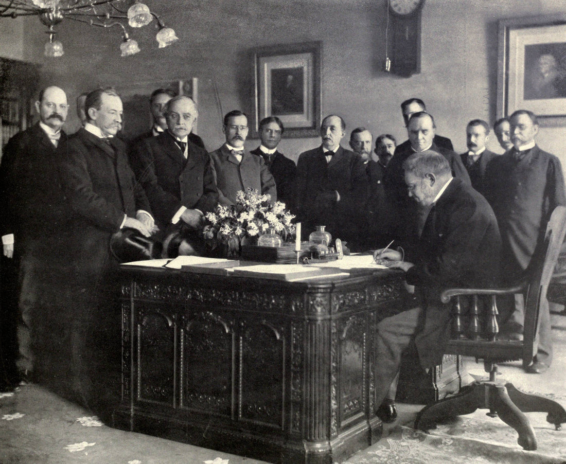 The Six Desks of The Oval Office