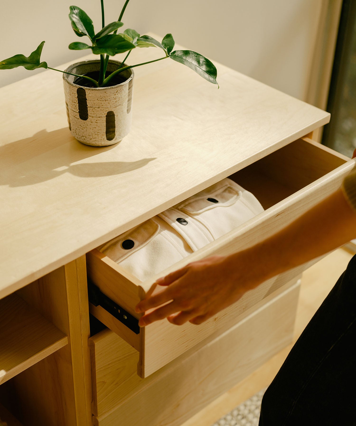 Three Dresser System - Three Unit